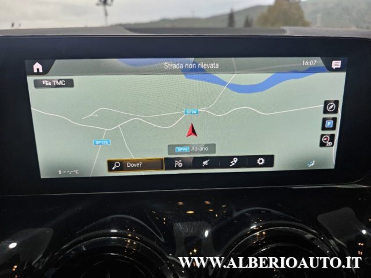 Mercedes-Benz GLA SUV 200 d Automatic Business (18)