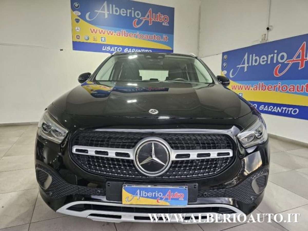 Mercedes-Benz GLA SUV 200 d Automatic Business (2)