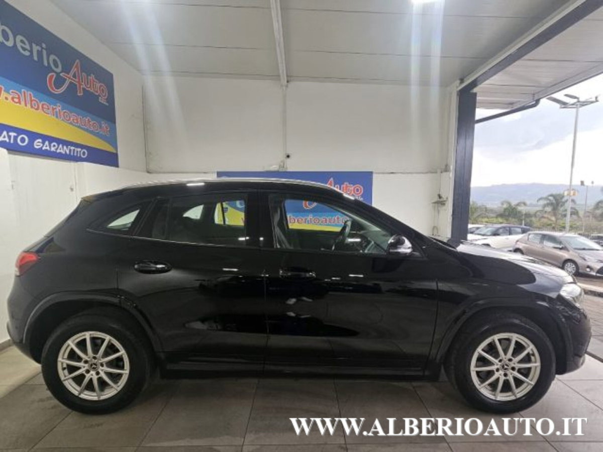 Mercedes-Benz GLA SUV 200 d Automatic Business (6)