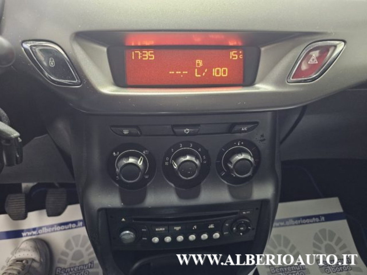 Citroen C3 1.4 HDi 70 Exclusive (11)