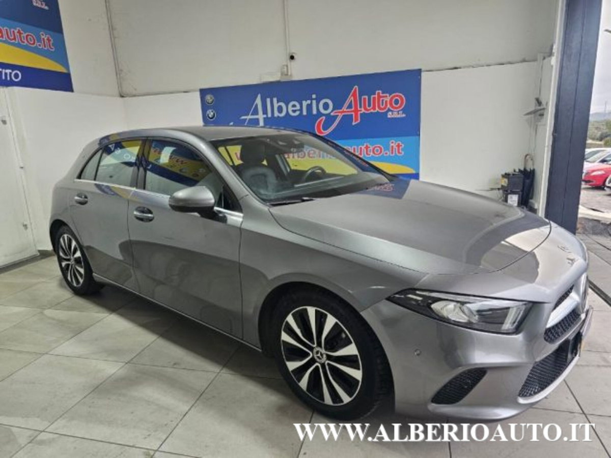 Mercedes-Benz Classe A Sedan 180 d Automatic 4p. Business (3)