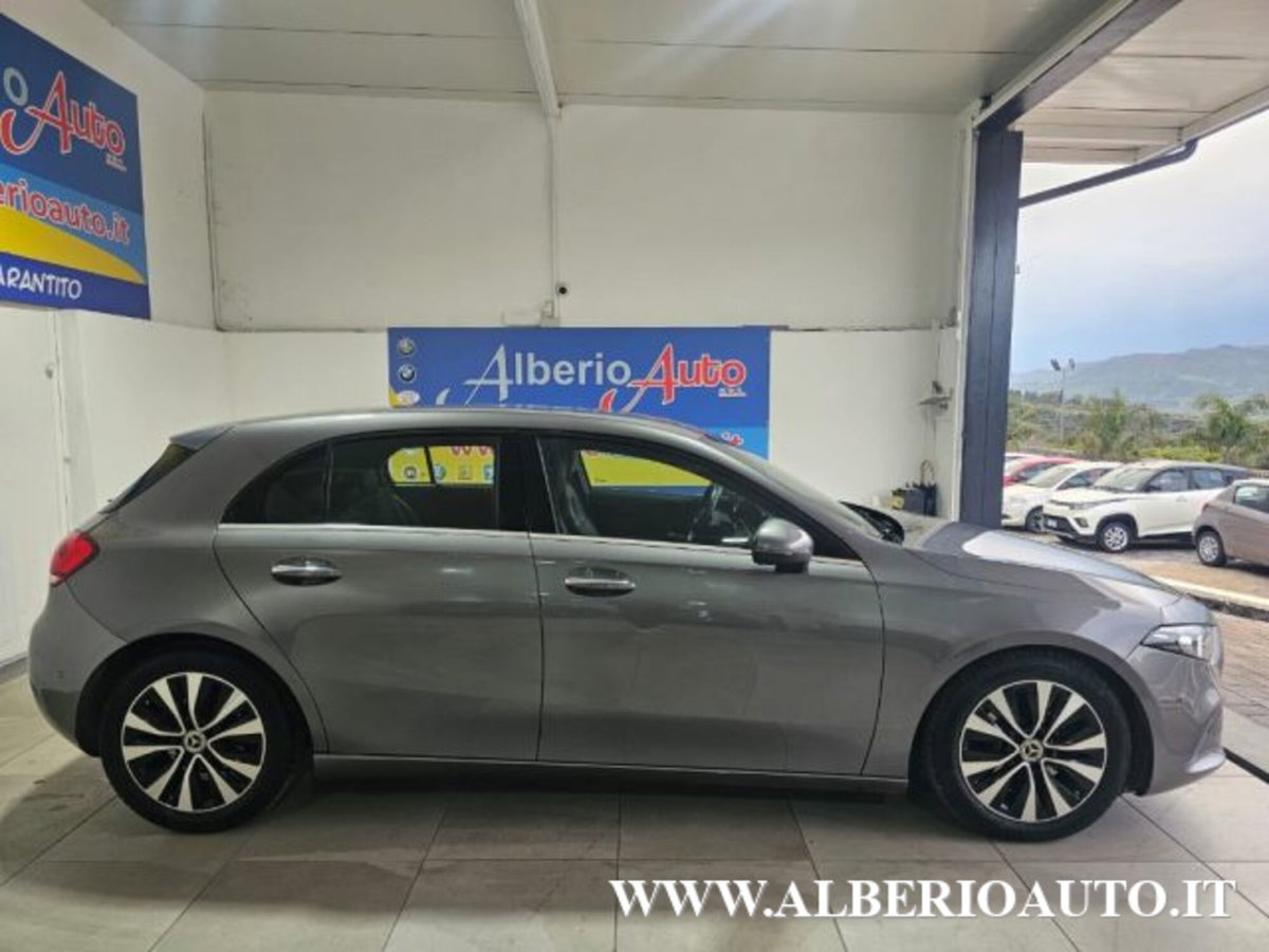 Mercedes-Benz Classe A Sedan 180 d Automatic 4p. Business (5)