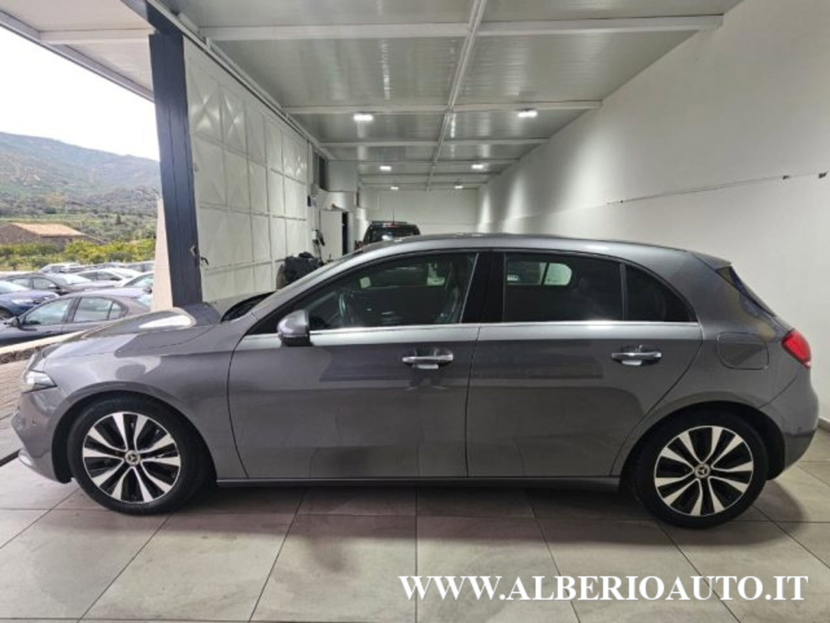 Mercedes-Benz Classe A Sedan 180 d Automatic 4p. Business (6)