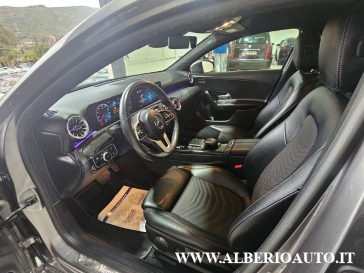 Mercedes-Benz Classe A Sedan 180 d Automatic 4p. Business (9)