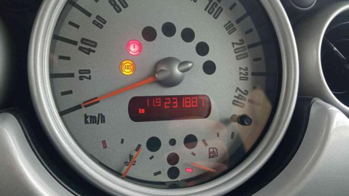 MINI Mini 1.6 16V One de luxe (2)
