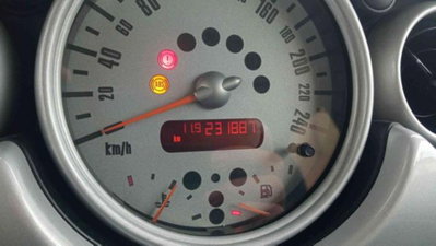 MINI Mini 1.6 16V One de luxe (2)