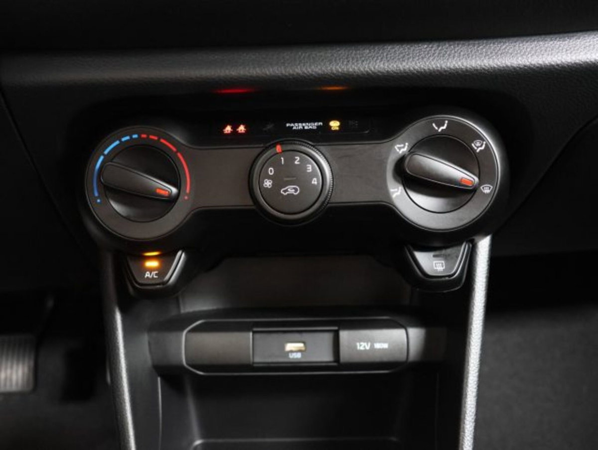 Kia Picanto 1.0 12V 5 porte AMT Style (16)