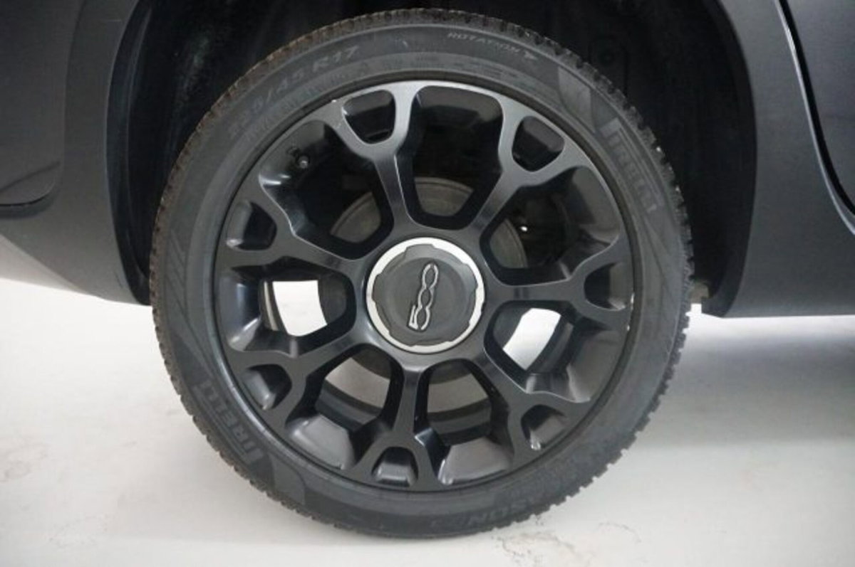 Fiat 500L 1.4 95 CV Cross (6)