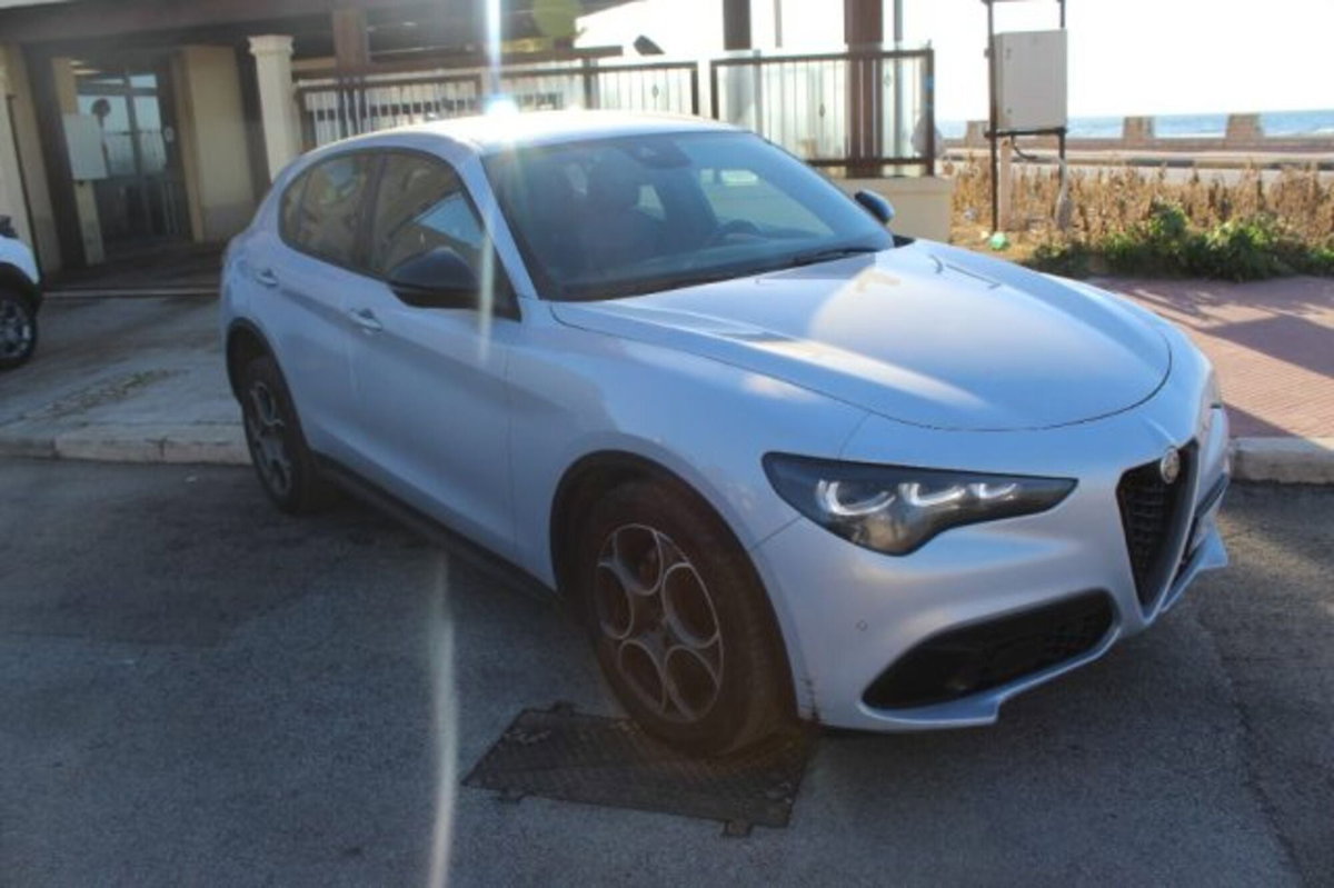 Alfa Romeo Stelvio Stelvio 2.2 Turbodiesel 160 CV AT8 RWD Sprint (2)