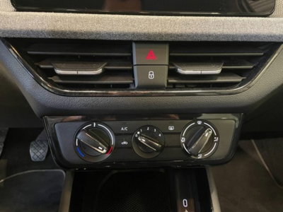 Skoda Kamiq 1.0 tsi Selection 95cv (13)