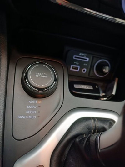Jeep Cherokee 2.2 Mjt II 185 CV 4WD Active Drive I Night Eagle (20)