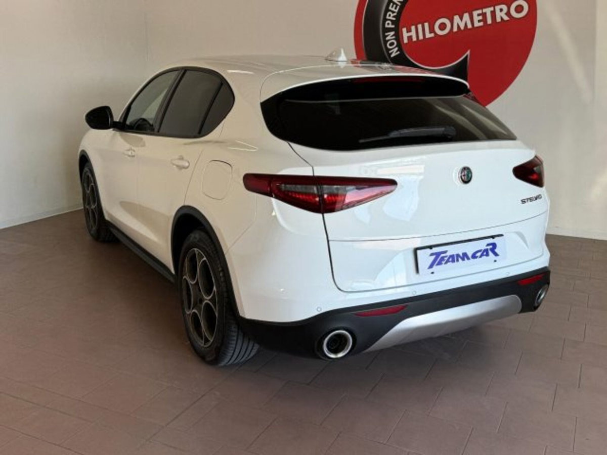 Alfa Romeo Stelvio Stelvio 2.2 Turbodiesel 180 CV AT8 Q4 Super (17)