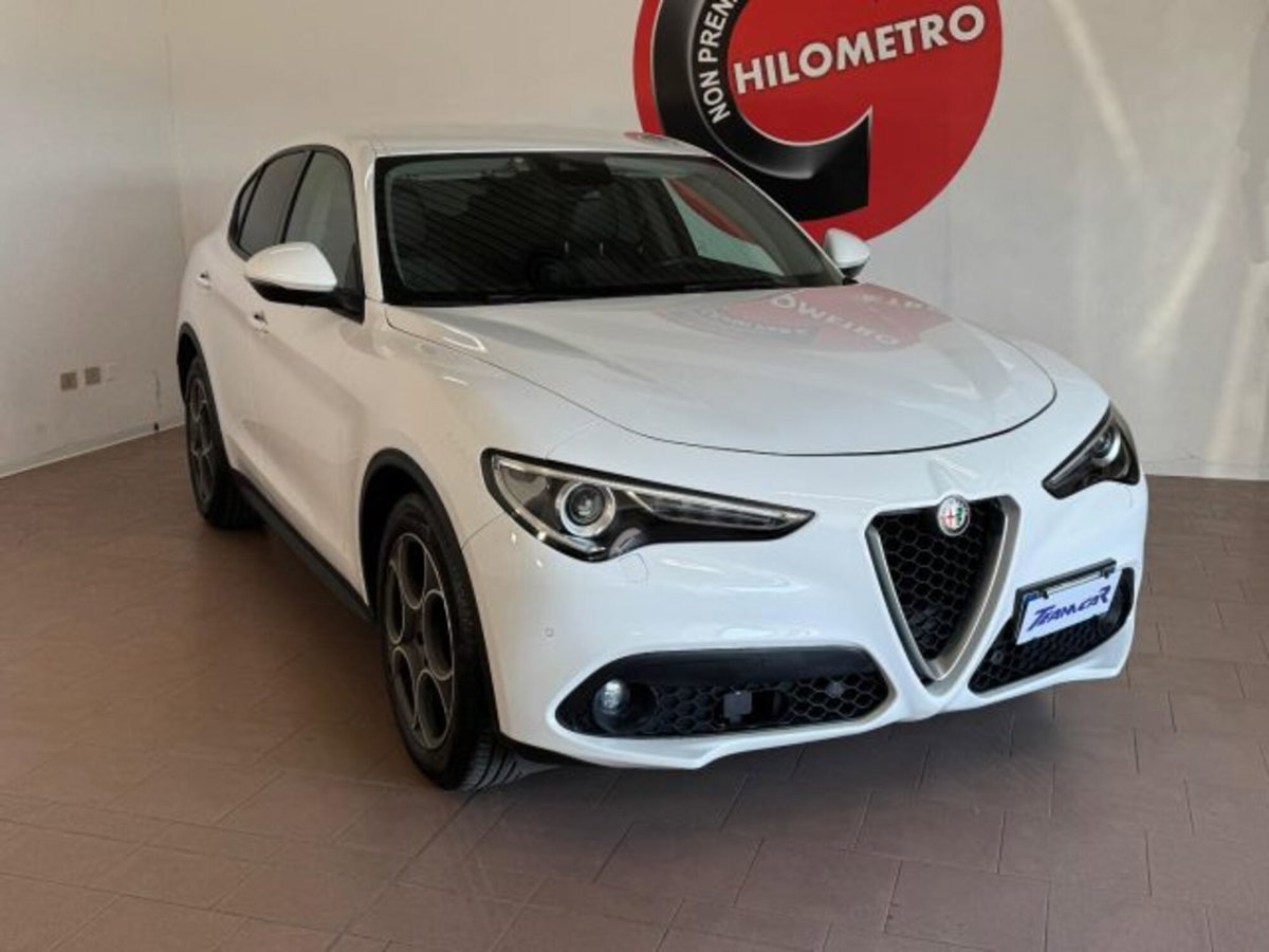 Alfa Romeo Stelvio Stelvio 2.2 Turbodiesel 180 CV AT8 Q4 Super (18)