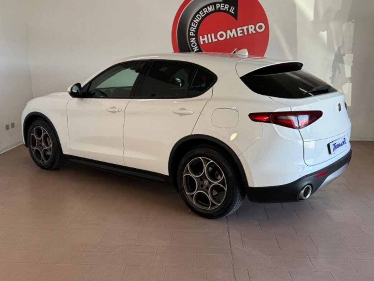 Alfa Romeo Stelvio Stelvio 2.2 Turbodiesel 180 CV AT8 Q4 Super (3)