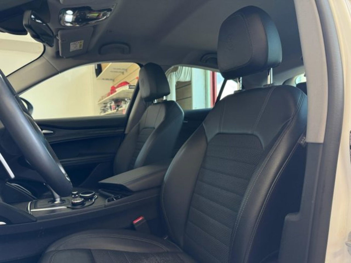 Alfa Romeo Stelvio Stelvio 2.2 Turbodiesel 180 CV AT8 Q4 Super (7)