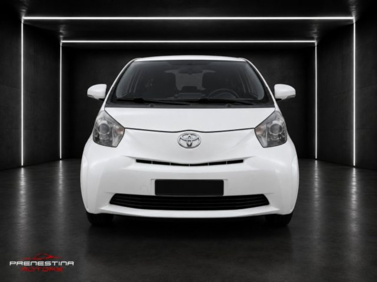 Toyota iQ 1.0 Multidrive