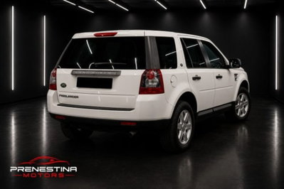 Land Rover Freelander 2.2 TD4 S.W. SE (4)
