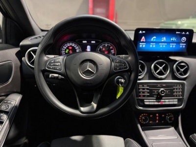 Mercedes-Benz Classe A 160 d Automatic Executive (12)