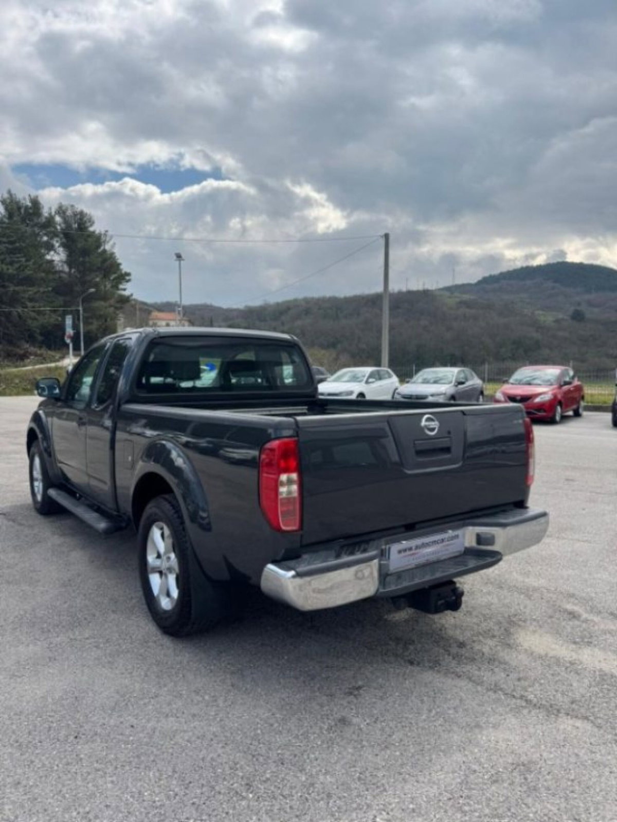 Nissan Navara 2.5 dCi 2 porte King Cab XE (10)