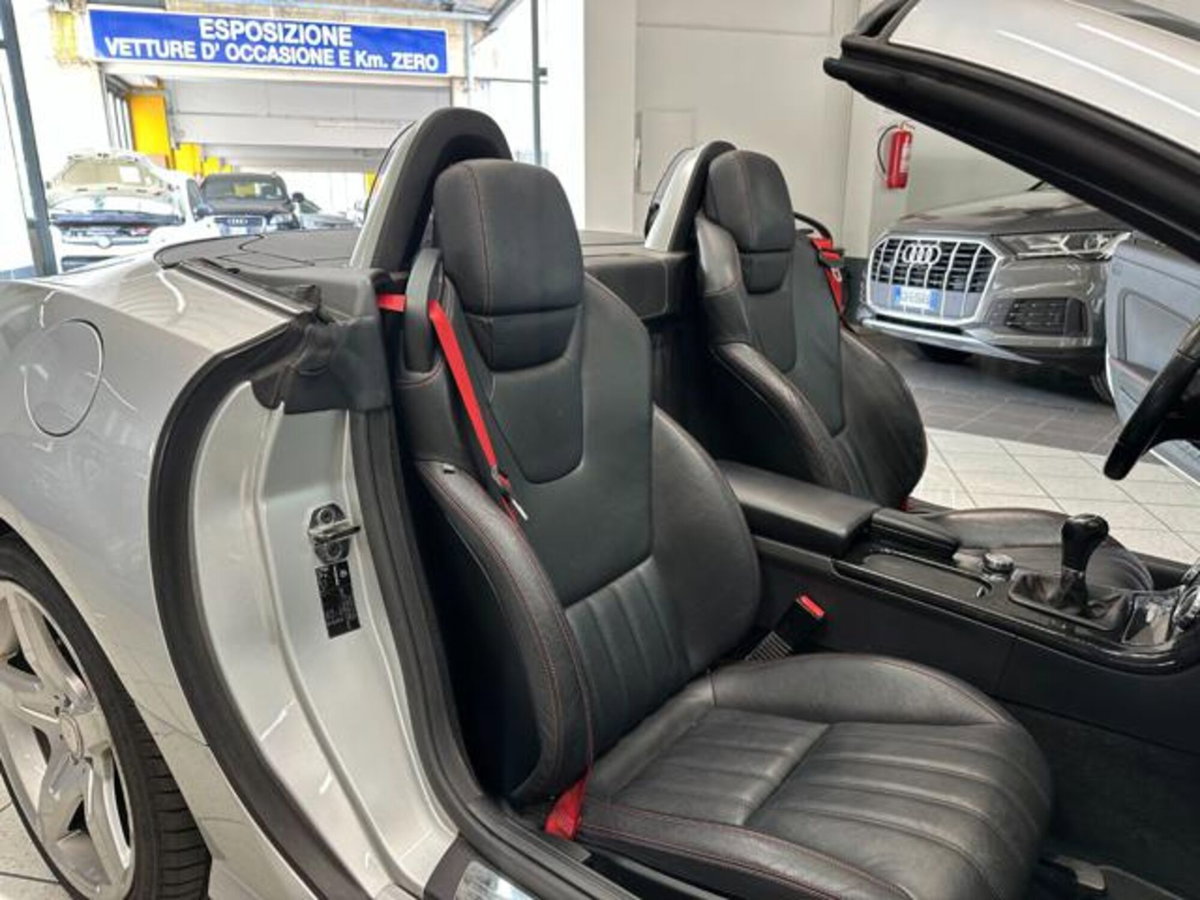Mercedes-Benz SLK 200 CGI Premium (10)
