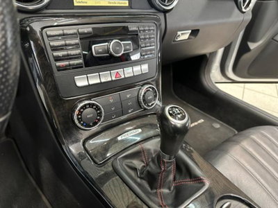 Mercedes-Benz SLK 200 CGI Premium (13)