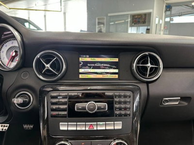 Mercedes-Benz SLK 200 CGI Premium (18)