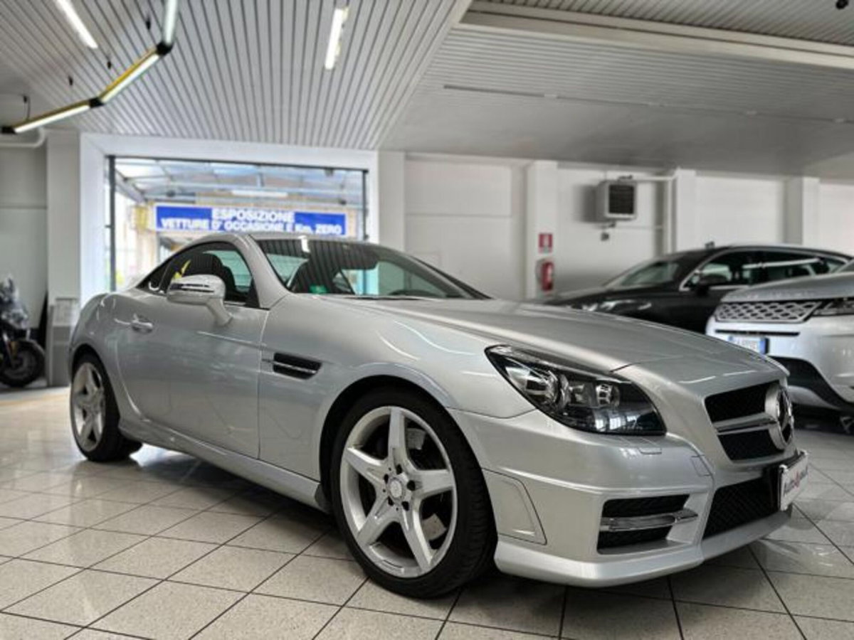 Mercedes-Benz SLK 200 CGI Premium (19)