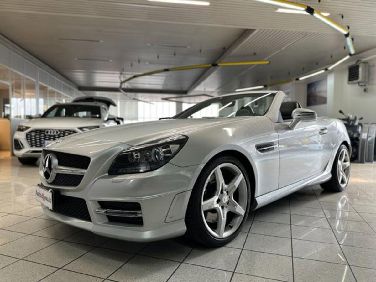 Mercedes-Benz SLK 200 CGI Premium (2)