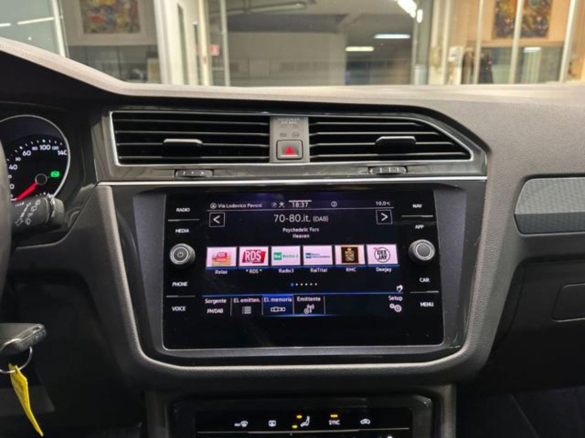 Volkswagen Tiguan Allspace 2.0 tdi Life 150cv dsg (20)