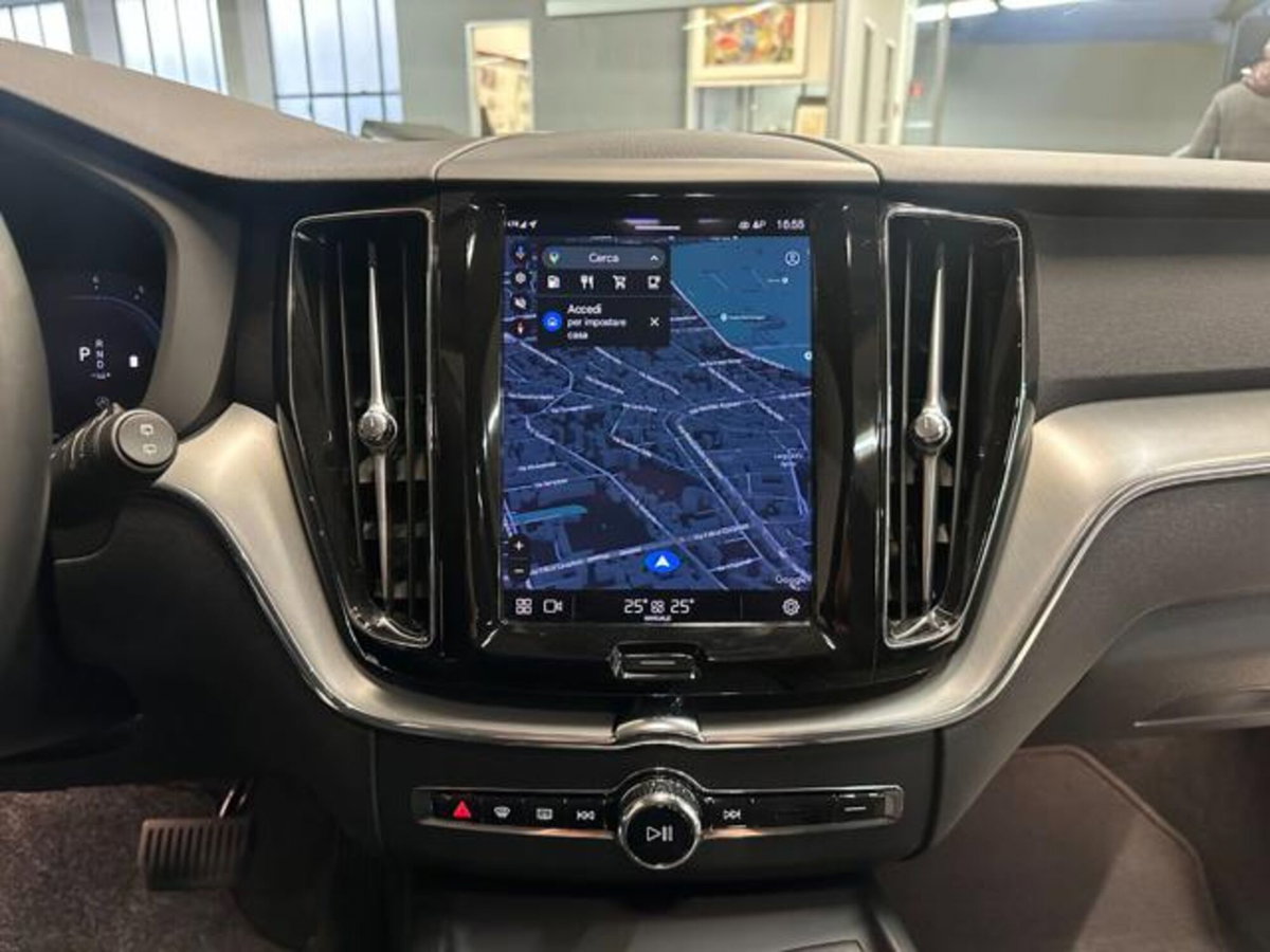 Volvo XC60 B4 automatico Core (13)
