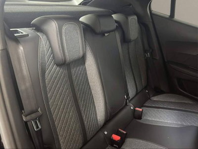 Peugeot 2008 PureTech 100 S&S Allure (12)