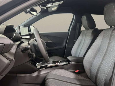 Peugeot 2008 PureTech 100 S&S Allure (8)