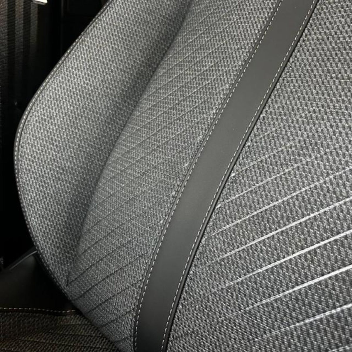 Peugeot 2008 PureTech 100 S&S Allure (10)