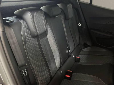 Peugeot 2008 PureTech 100 S&S Allure (12)