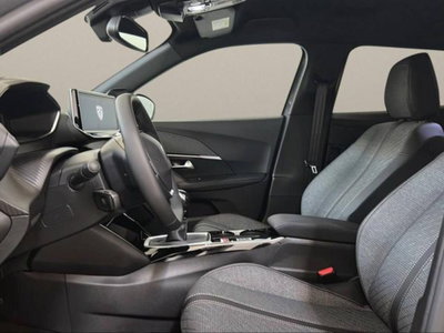 Peugeot 2008 PureTech 100 S&S Allure (8)