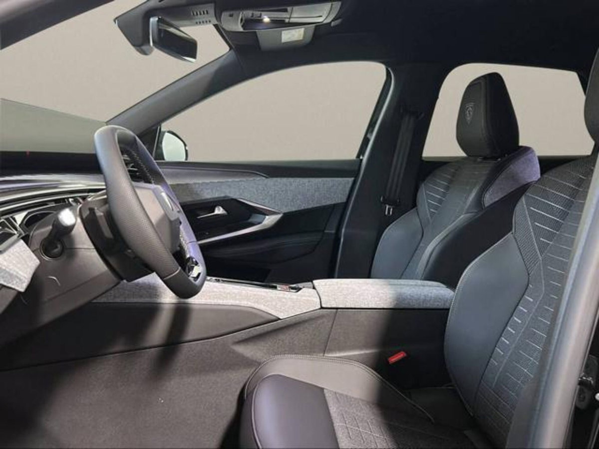 Peugeot 3008 1.2 hybrid GT 145cv e-dcs6 (9)