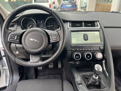 Jaguar E-Pace 2.0D 150 CV (10)