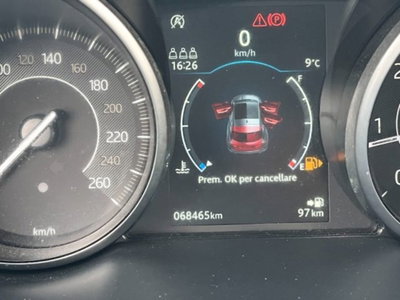 Jaguar E-Pace 2.0D 150 CV (15)