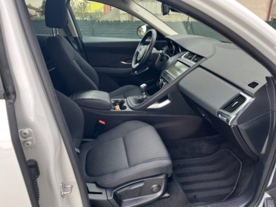 Jaguar E-Pace 2.0D 150 CV (7)