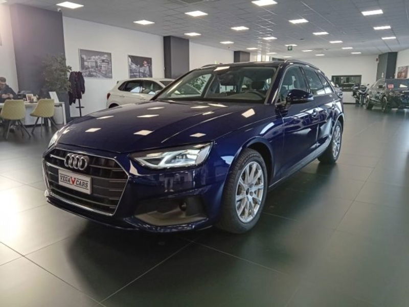 Audi A4 Avant 30 TDI/136 CV S tronic Business Advanced