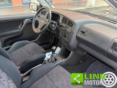 Volkswagen Golf 2.0 cat 3 porte GT Special (17)