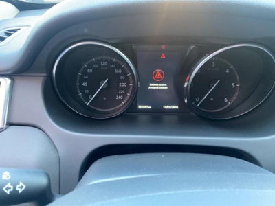 Land Rover Discovery Sport 2.0 eD4 150 CV 2WD HSE Luxury (9)