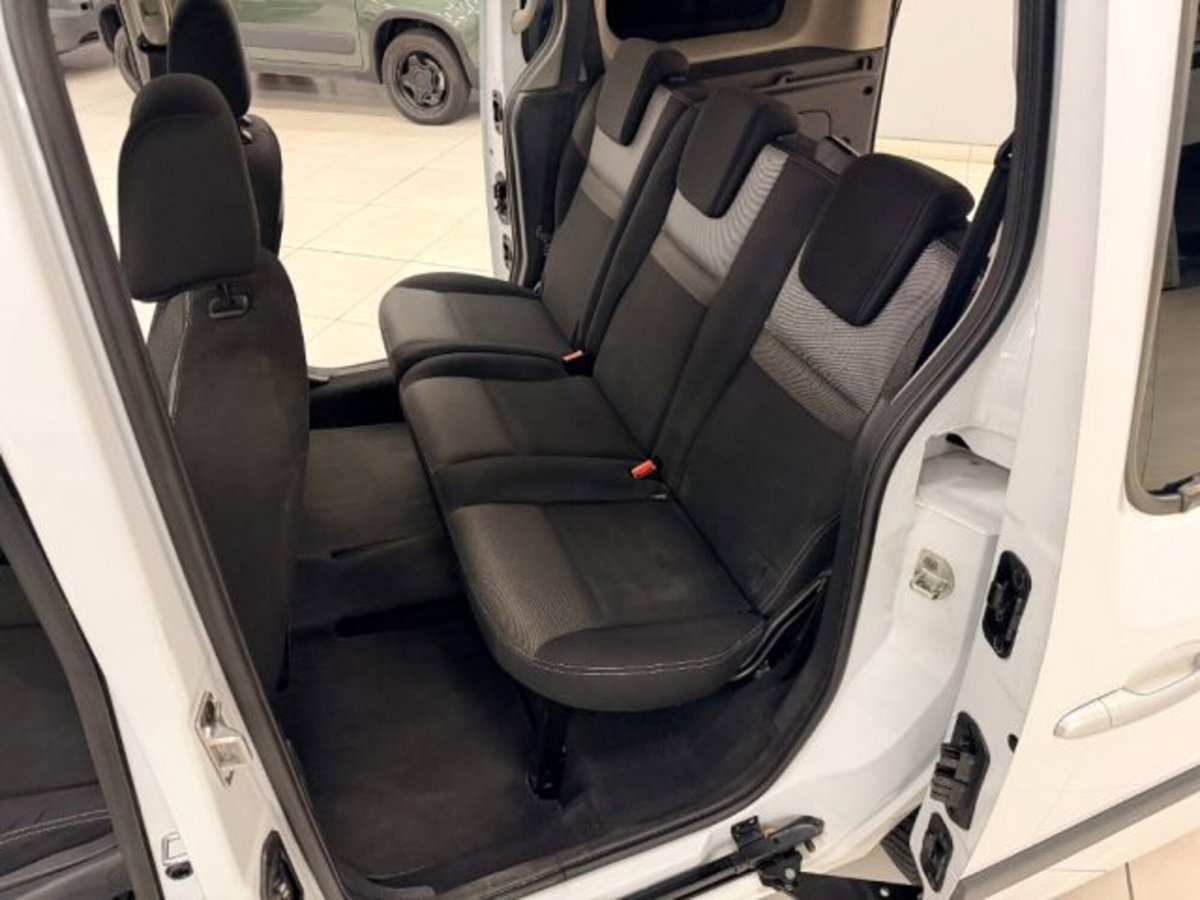 Renault Kangoo 1.5 dCi 90CV 5 porte Stop & Start Life (10)