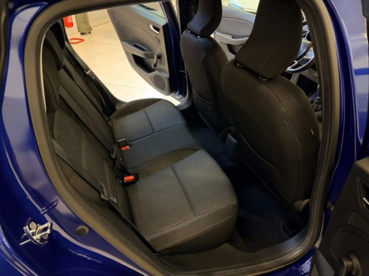 Renault Clio TCe 100 CV 5 porte Zen (12)