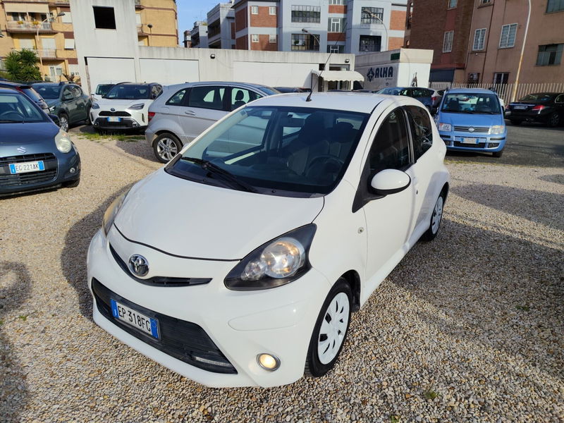 Toyota Aygo 1.0 12V VVT-i 5 porte Lounge Connect MMT