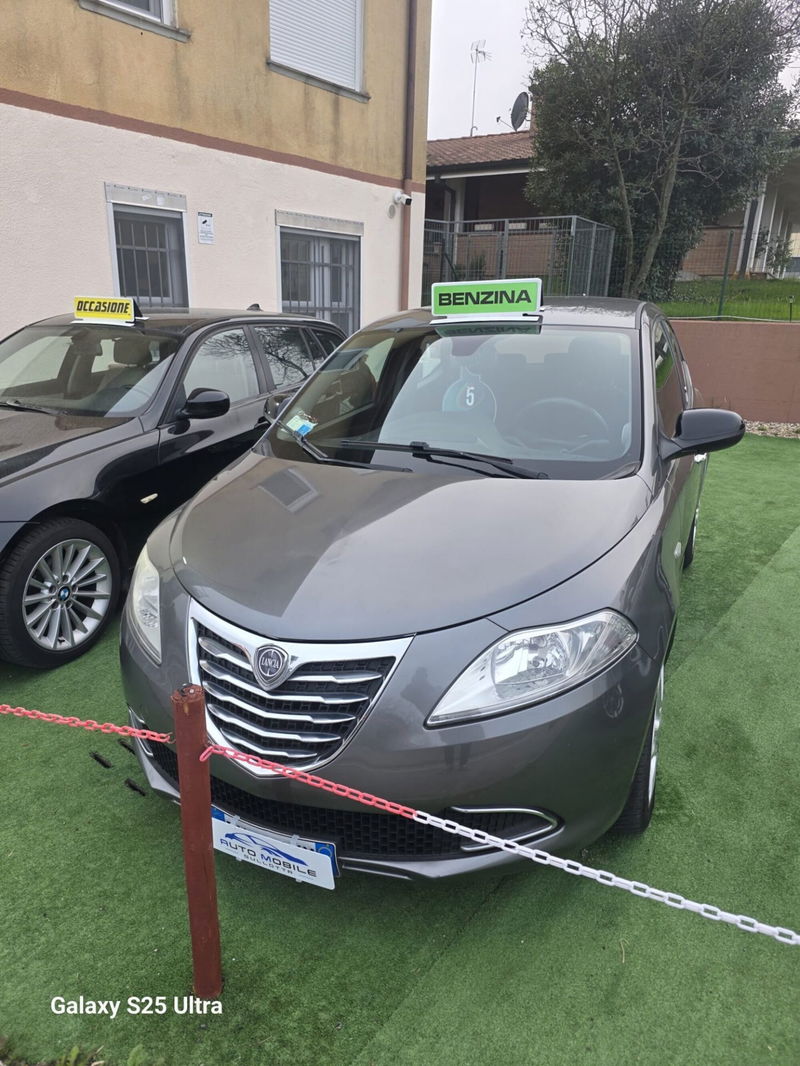 Lancia Ypsilon 1.2 69 CV 5 porte Silver