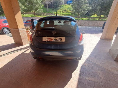 Lancia Ypsilon 1.0 FireFly 5 porte S&S Hybrid Ecochic Gold (5)