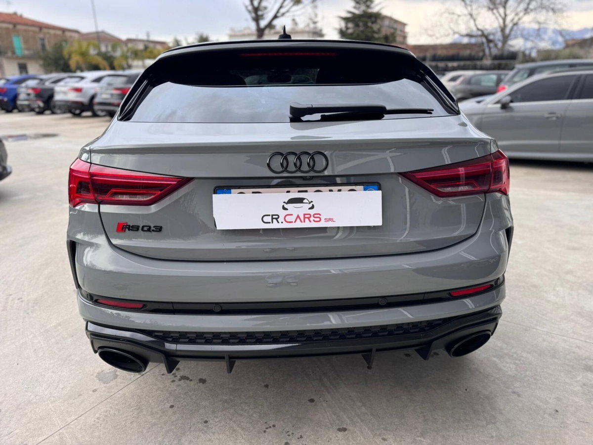 Audi RS Q3 Sportback 2.5 quattro s-tronic (6)
