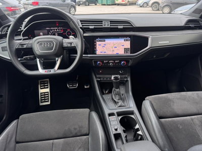 Audi RS Q3 Sportback 2.5 quattro s-tronic (8)