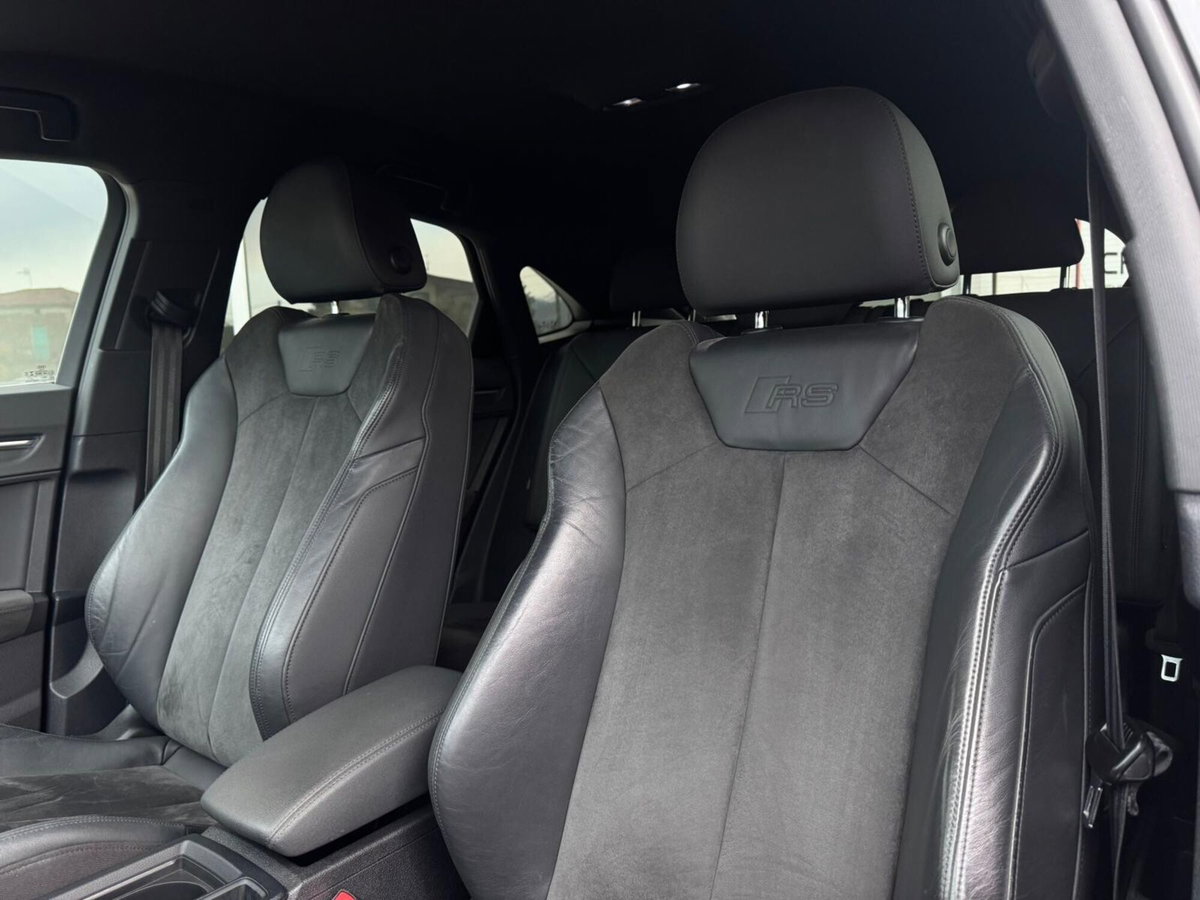 Audi RS Q3 Sportback 2.5 quattro s-tronic (9)